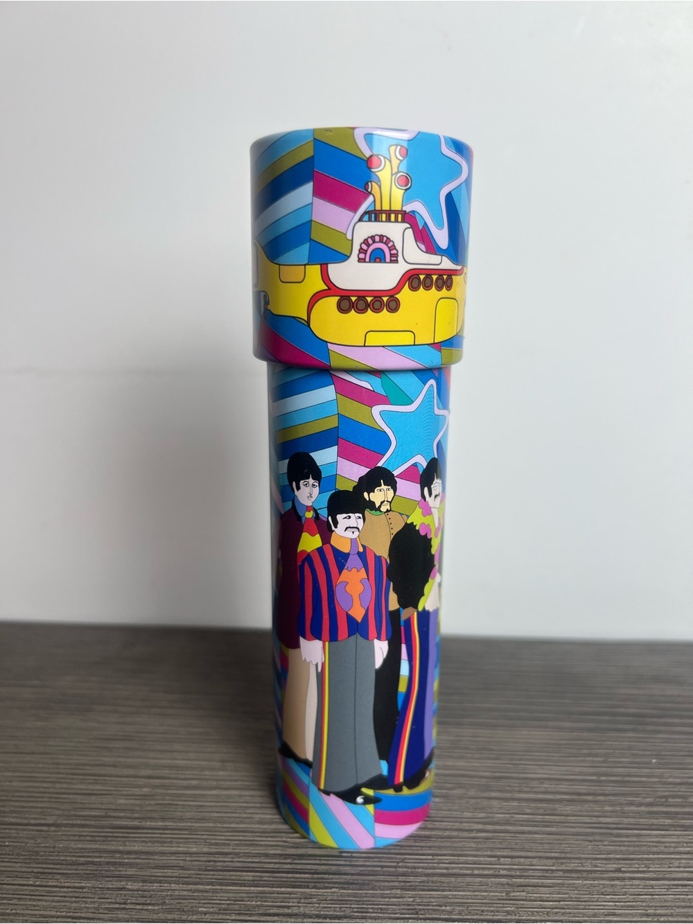 Schylling  Colorful Yellow Submarine Beatles Kaleidoscope - Blue, Yellow, Pink